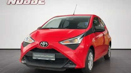 Gebraucht Toyota Aygo Business Edition 72 PS (52 kW) 2022 Vulcanorot Kleinwagen