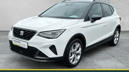 Gebraucht Seat Arona FR 110 PS (80 kW) 2023 Candy weiss SUV