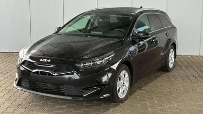 Black pearl Gebraucht 2025 Kia Ceed Sportswagon Comfort Kombi | 22.850 € (Superpreis)