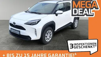 Weiß Gebraucht 2025 Toyota Yaris Cross Business Edition SUV | 23.480 € (Superpreis)