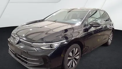 Gebraucht VW Golf VIII Life 150 PS (110 kW) 2025 Limousine