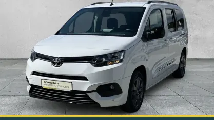 Gebraucht Toyota Proace Verso City 131 PS (96 kW) 2023 Weiß Kombi