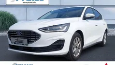 Weiß Gebraucht 2023 Ford Focus Titanium Limousine | 22.890 € (Fairer Preis)