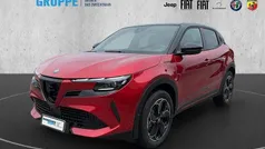 Rotschwarz Gebraucht 2024 Alfa Romeo Junior Edizione Speciale SUV | 33.950 € (Fairer Preis)