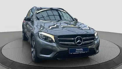 Grau Gebraucht 2018 Mercedes GLC300 Exclusive SUV | 28.900 € (Guter Preis)