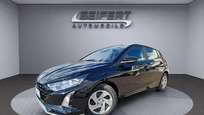 Phantom black / met Neu 2025 Hyundai i20 Select Limousine | 19.450 € (Fairer Preis)