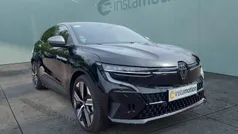 Schwarz Gebraucht 2023 Renault Mégane Iconic Limousine | 34.485 € (Fairer Preis)