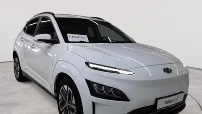 Gebraucht Hyundai Kona Trend 150 kW (204 PS) 2022 Atlas white SUV