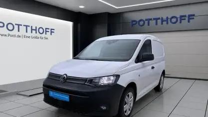 Gebraucht VW Caddy 102 PS (75 kW) 2022 Candyweiß Van / Kleinbus