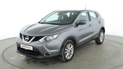 Grau Gebraucht 2015 Nissan Qashqai Acenta SUV | 11.900 € (Fairer Preis)
