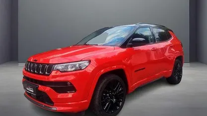 Zweifarblackierung colorado r Gebraucht 2023 Jeep Compass SUV | 22.429 € (Fairer Preis)