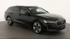 Onyx schwarz metallic Gebraucht 2024 Skoda Superb Selection Kombi | 43.995 € (Fairer Preis)