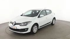 Weiß Gebraucht 2015 Renault Mégane III Authentique Limousine | 8.040 € (Fairer Preis)