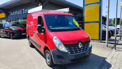 Gebraucht Renault Master 110 PS (80 kW) 2016 Rot Van