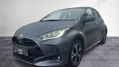 Marlingrau Neu 2025 Toyota Yaris Hybrid Comfort Limousine | 26.490 € (Fairer Preis)