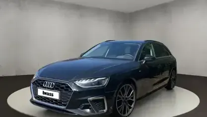 Gebraucht Audi A4 S-Line 204 PS (150 kW) 2022 Mythosschwarz metallic Kombi