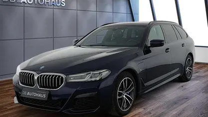 Gebraucht BMW 530e Sport Line 292 PS (214 kW) 2022 Kombi