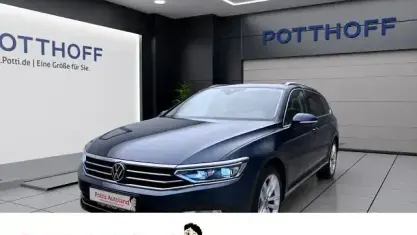 Gebraucht VW Passat Elegance 190 PS (139 kW) 2023 Aquamarinblau metallic Kombi