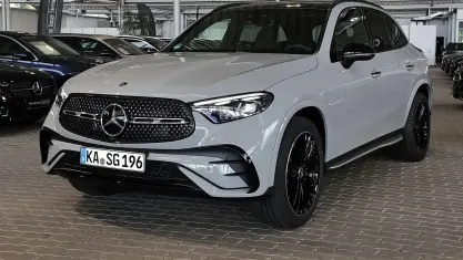 Gebraucht Mercedes GLC450 AMG 367 PS (269 kW) 2026 Manufaktur alpingrau uni SUV