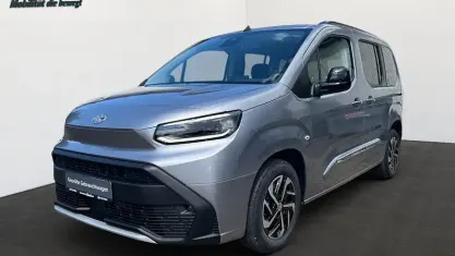 Gebraucht Toyota Proace Verso City 131 PS (96 kW) 2024 Silber Kombi