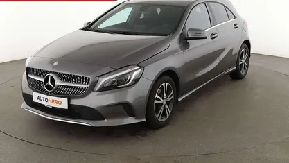 Gebraucht Mercedes A180 Urban 122 PS (89 kW) 2016 Grau Limousine