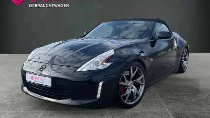 Second-hand Nissan 370Z 328 CP (241 kW) 2015 Cabrio