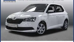 Weiß Gebraucht 2021 Skoda Fabia Ambition Limousine | 15.890 € (Fairer Preis)