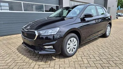 Gebraucht 2025 Skoda Fabia Selection Kleinwagen | 21.490 € (Guter Preis)