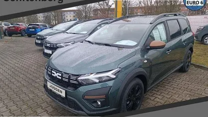 Gebraucht Dacia Jogger Extreme 101 PS (74 kW) 2024 Grün schwarz Van / Kleinbus