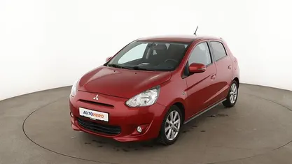 Gebraucht Mitsubishi Space Star Classic Collection Plus 80 PS (58 kW) 2016 Rot Limousine