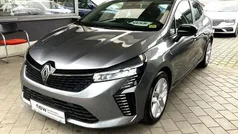 Metalliclackierung dolomitgr Gebraucht 2024 Renault Clio V Evolution Limousine | 15.997 € (Fairer Preis)
