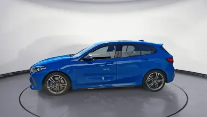 Gebraucht BMW M135 M Sport 306 PS (225 kW) 2022 Blau Kleinwagen