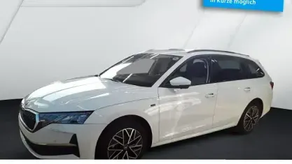 Gebraucht Skoda Octavia Tour 150 PS (110 kW) 2025 Moonweiß perleffekt Kombi