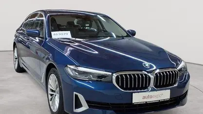 Phytonicblau metallic Gebraucht 2022 BMW 530 Luxury Line Limousine | 29.490 € (Guter Preis)