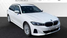 Alpinweiss Gebraucht 2024 BMW 330e Sport Line Kombi | 39.490 € (Guter Preis)