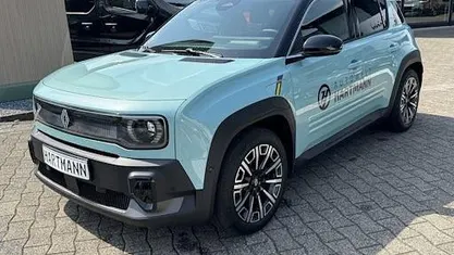 Gebraucht Renault 4 E-Tech Iconic 110 kW (150 PS) 2025 Hautsdefrancegrün, black pe SUV