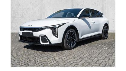 Neu Kia K4 GT-Line 179 PS (131 kW) 2026 Weiß Limousine
