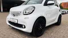 Weiß Gebraucht 2018 Smart ForTwo Cabrio Prime Cabrio | 16.770 € (Fairer Preis)