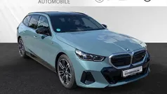 Cape york grün metallic Gebraucht 2024 BMW i5 Comfort Edition Limousine | 72.490 € (Superpreis)