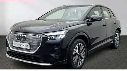 Gebraucht Audi Q4 e-tron Advanced 150 kW (204 PS) 2023 Mythosschwarz metallic SUV