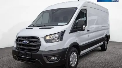Gebraucht Ford Transit Trend 131 PS (96 kW) 2022 Weiss / frostweiß Van