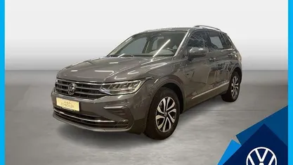 Grau Gebraucht 2021 VW Tiguan Active SUV | 23.820 € (Guter Preis)