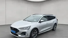 Moondust silber metallic Gebraucht 2023 Ford Focus ST-Line X Kombi | 21.480 € (Guter Preis)