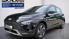Phantom black / met Gebraucht 2024 Hyundai Bayon Trend SUV | 20.980 € (Fairer Preis)