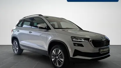 Gebraucht Skoda Karoq Tour 150 PS (110 kW) 2024 Brilliantsilber metallic SUV