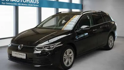 Gebraucht VW Golf VIII Life 150 PS (110 kW) 2024 Schwarz Kombi