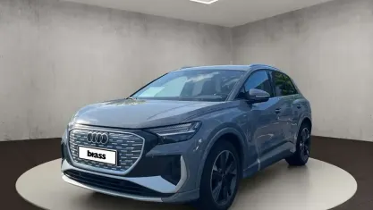 Gebraucht Audi Q4 e-tron Ambiente 150 kW (204 PS) 2023 Kieselgrau SUV