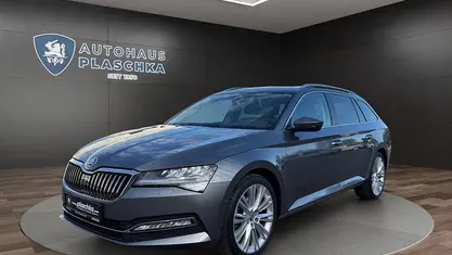 Graphitegrau Gebraucht 2022 Skoda Superb Style Limousine | 25.950 € (Fairer Preis)