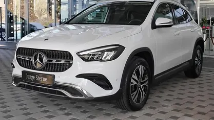 Unilack polarweiß Gebraucht 2024 Mercedes GLA180 Progressive SUV | 34.990 € (Fairer Preis)