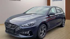 Grau Gebraucht 2023 Hyundai i30 Edition 30 Limousine | 21.990 € (Guter Preis)